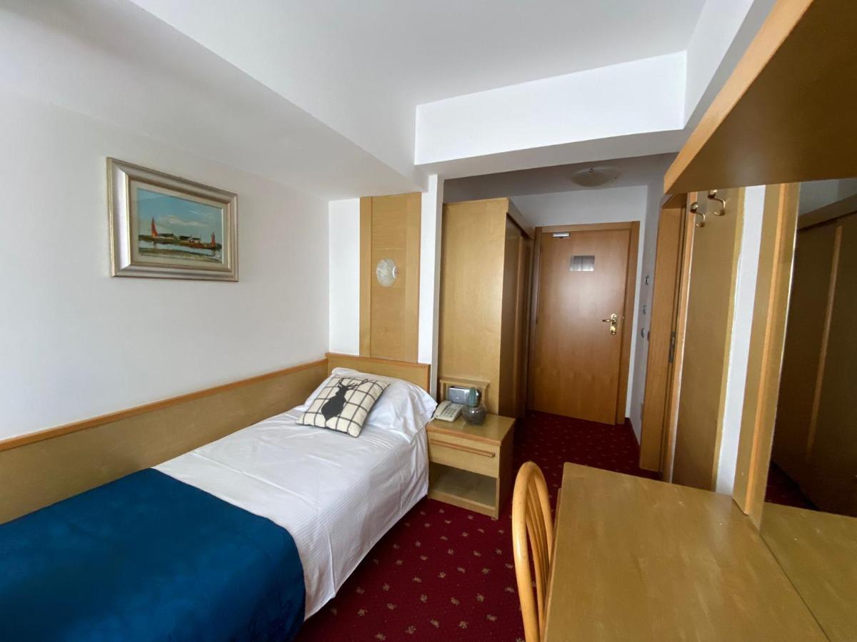 Grand Hotel Miramonti Tonalepas Kamer foto